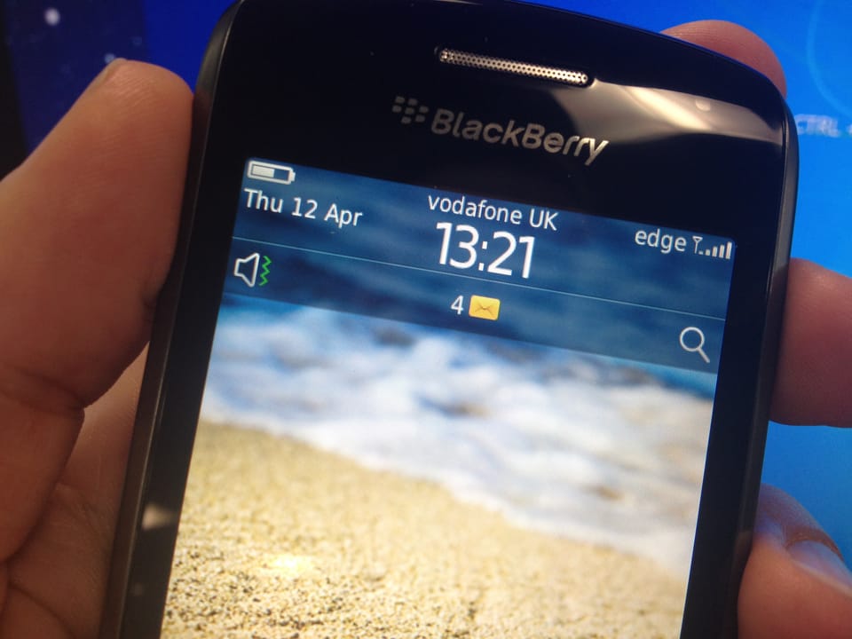 Why the BlackBerry Curve 9380 is the best messaging review phone around