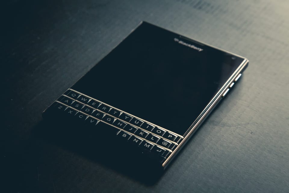 BlackBerry to shut down phone business